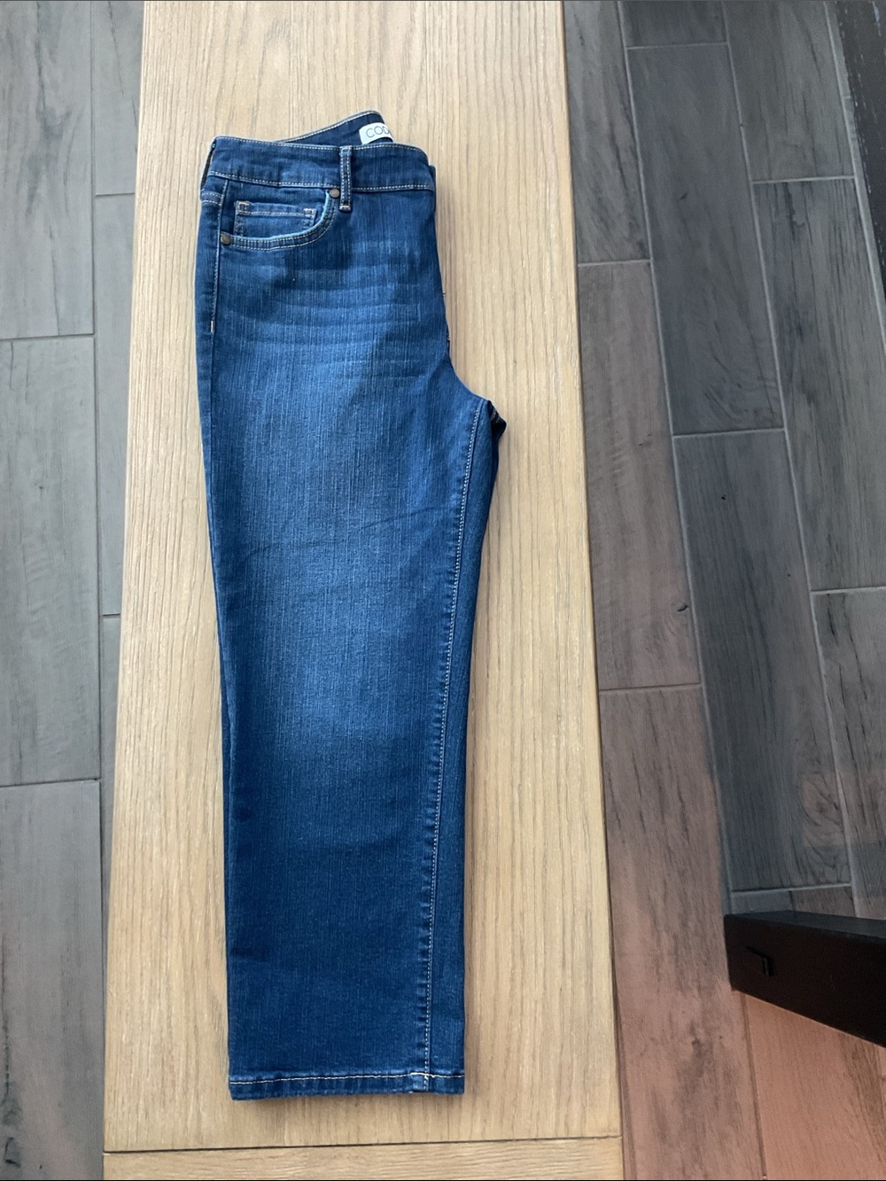 Code Bleu Capris